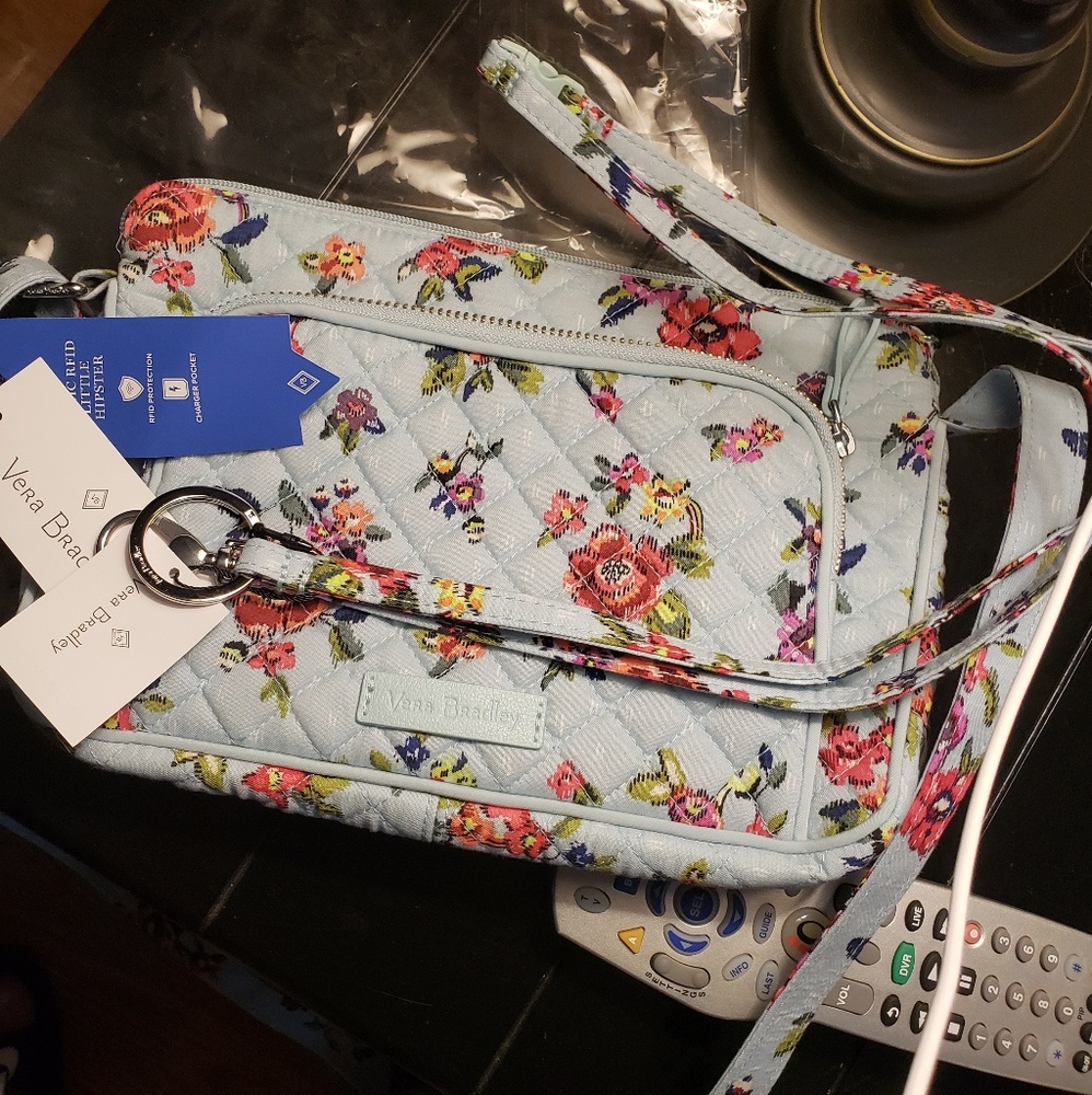 NWT Water Bouquet Bundle Hipster lanyard zip id
